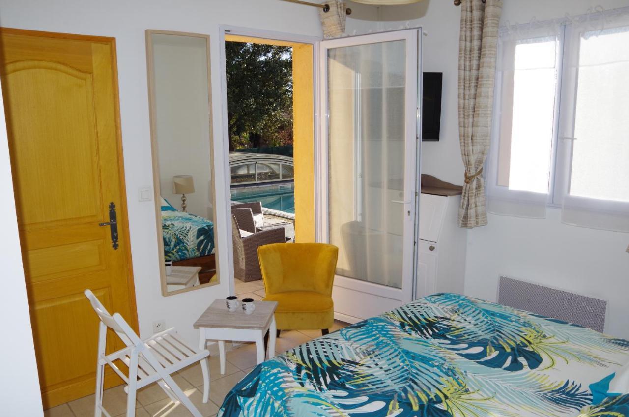 Lou Pebre D'Ai Bed & Breakfast Regusse Exterior photo