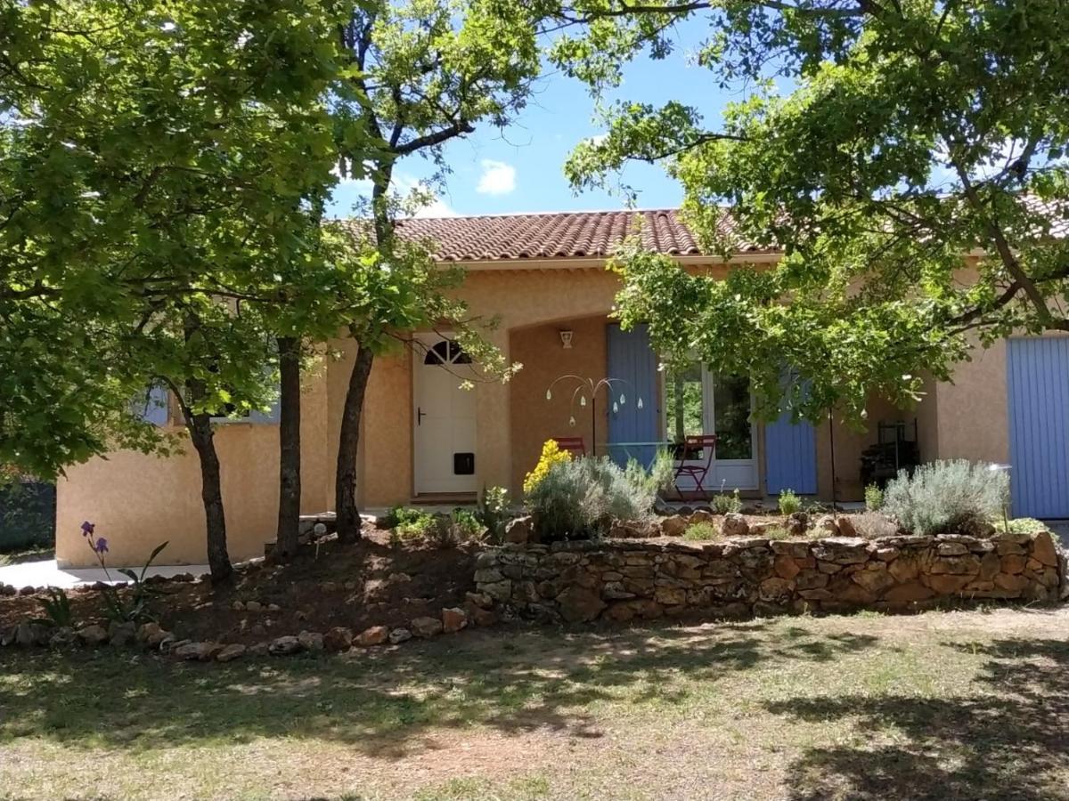 Lou Pebre D'Ai Bed & Breakfast Regusse Exterior photo