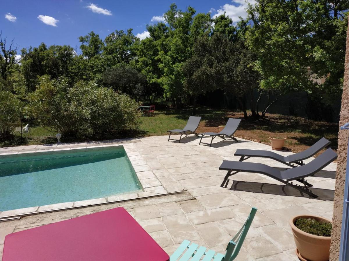 Lou Pebre D'Ai Bed & Breakfast Regusse Exterior photo
