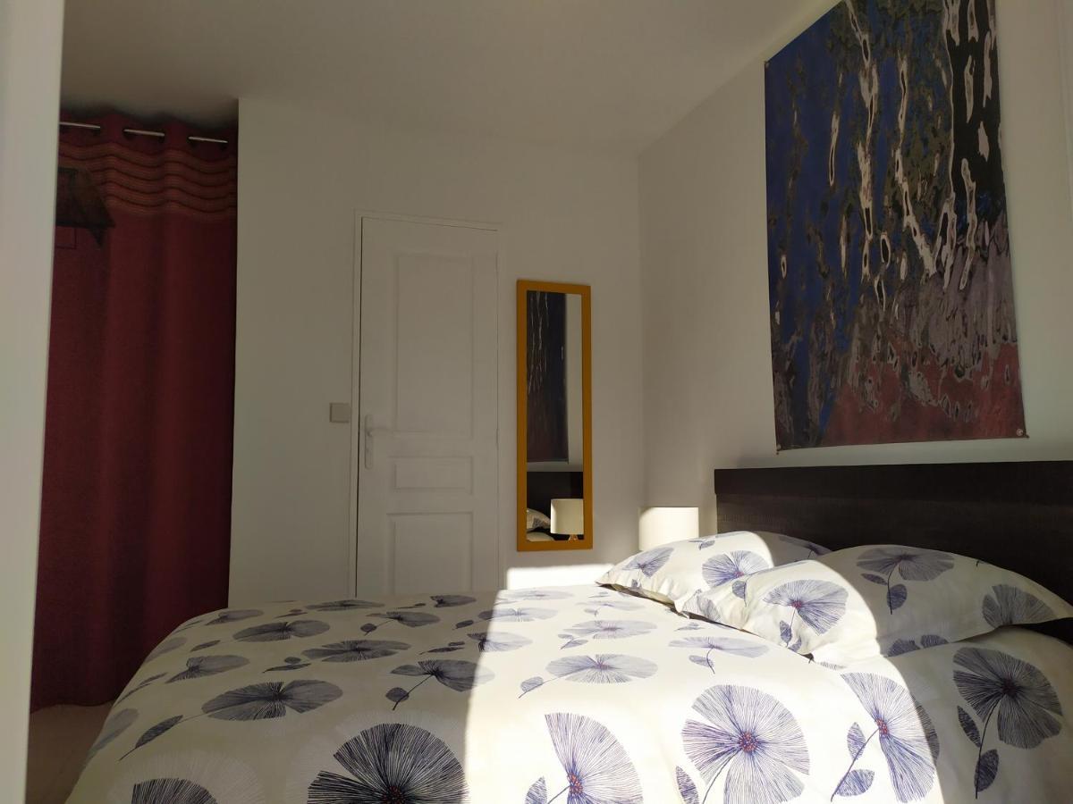 Lou Pebre D'Ai Bed & Breakfast Regusse Exterior photo